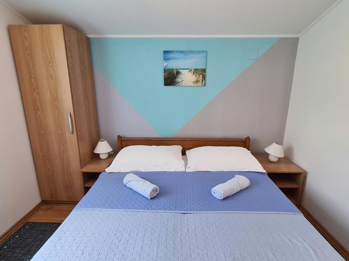 Camp Krka Hotel Лозовац Екстериор снимка