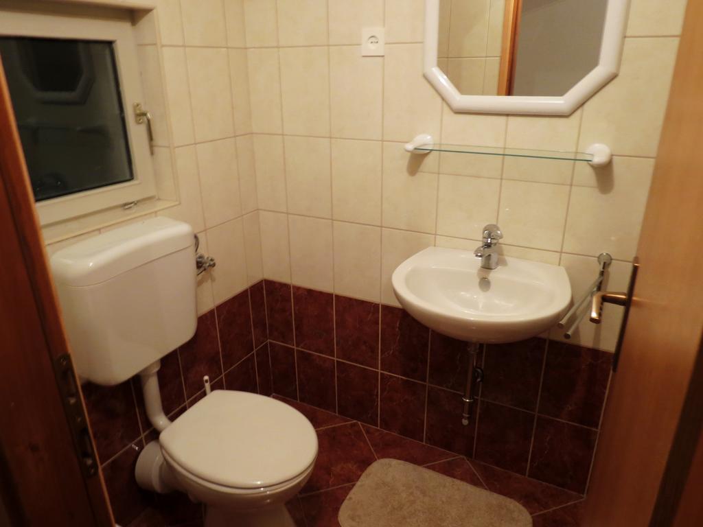 Camp Krka Hotel Лозовац Екстериор снимка