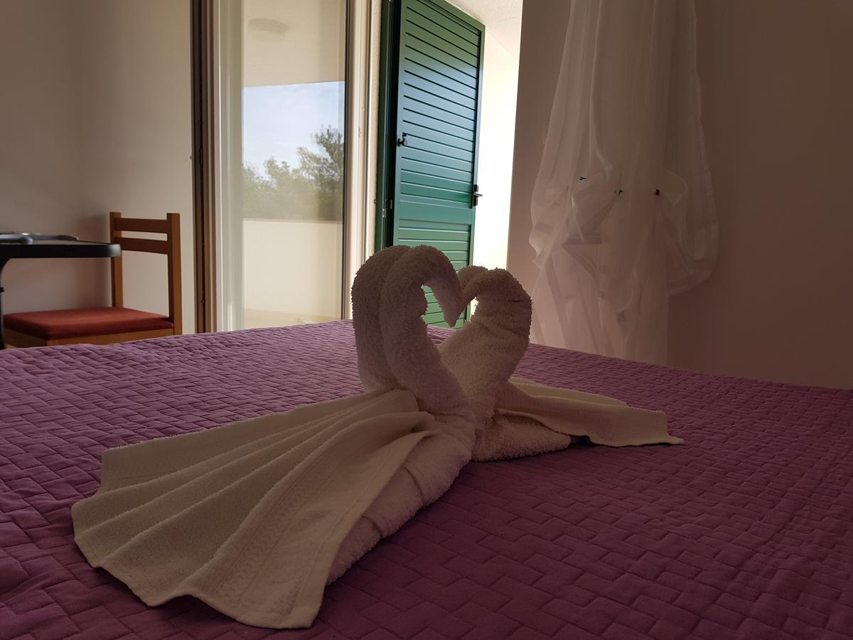 Camp Krka Hotel Лозовац Екстериор снимка